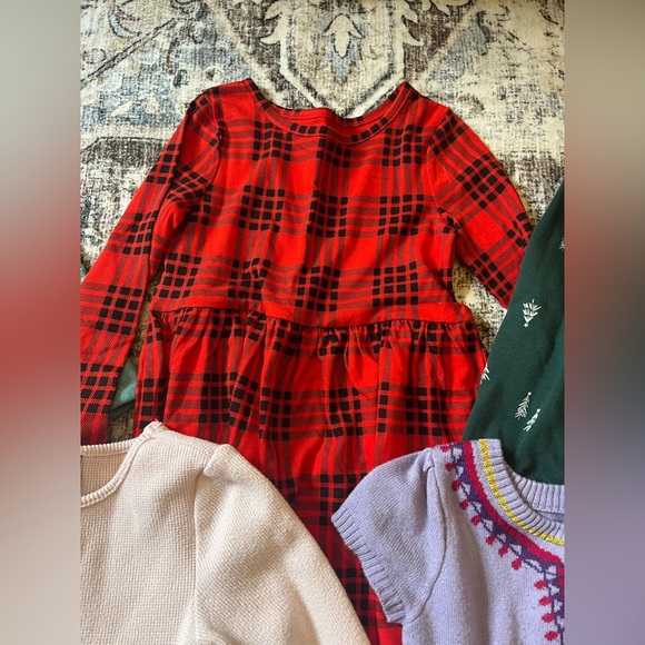 **Large bundle** 4T girls clothes - Picture 9 of 11